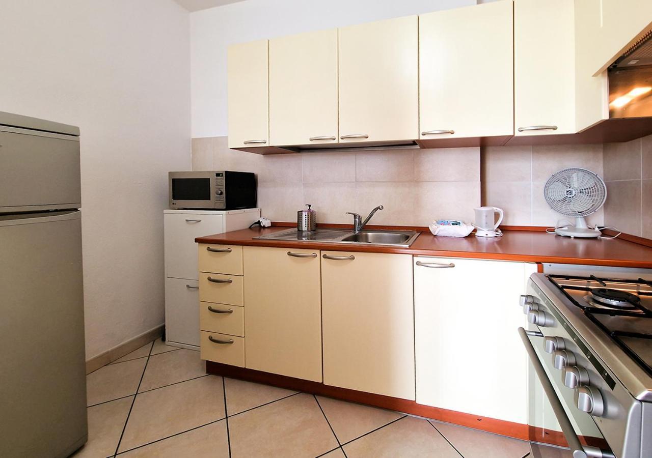 Leberides Apartment *